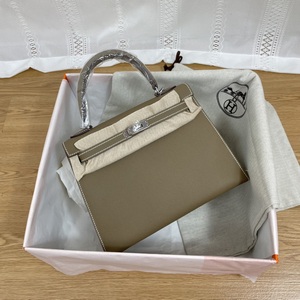 Hermes Handbags 238